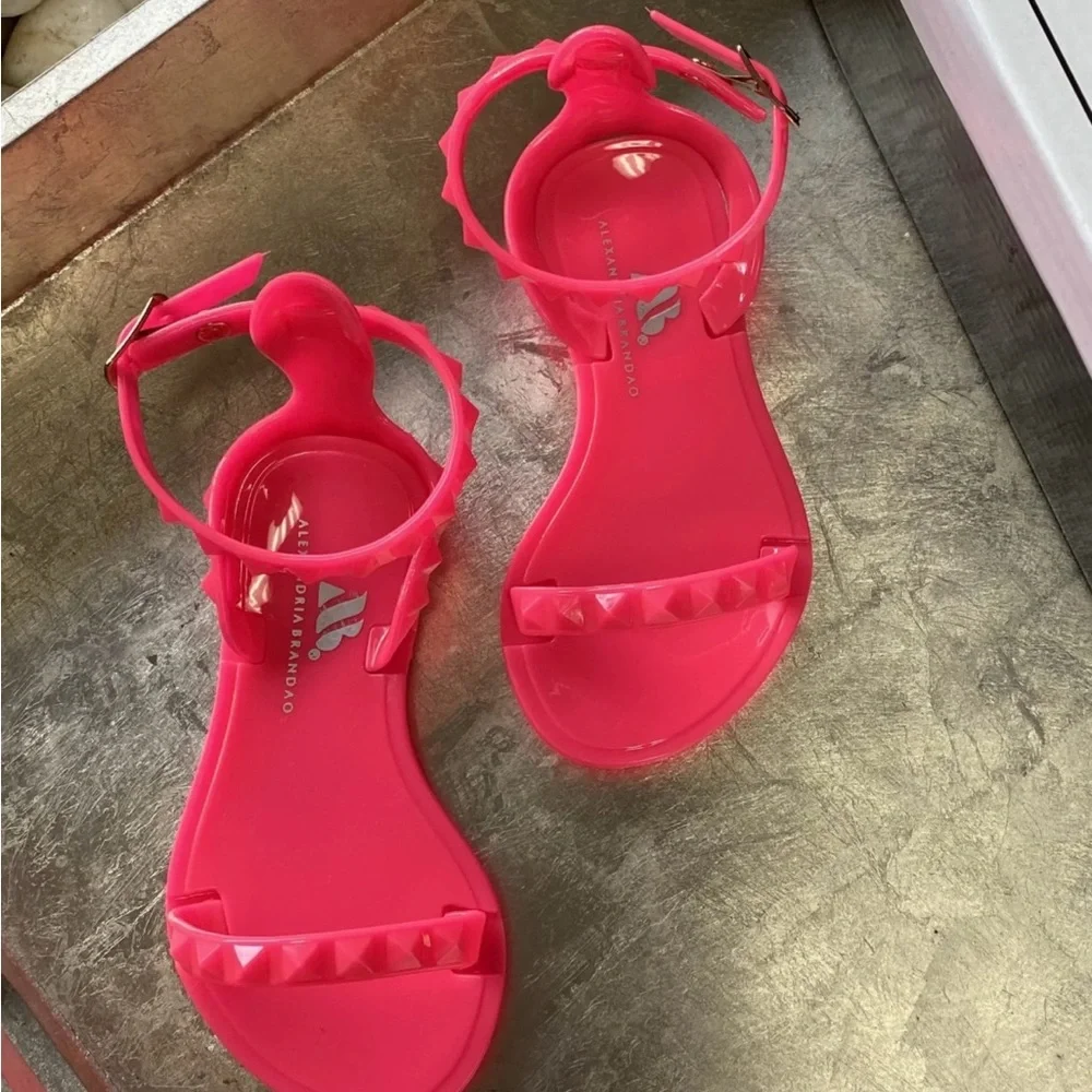 Alexandria Brandao ARIA KID'S NEON-PINK, JELLY SANDALS. 9T OR SIZE 5/6.
